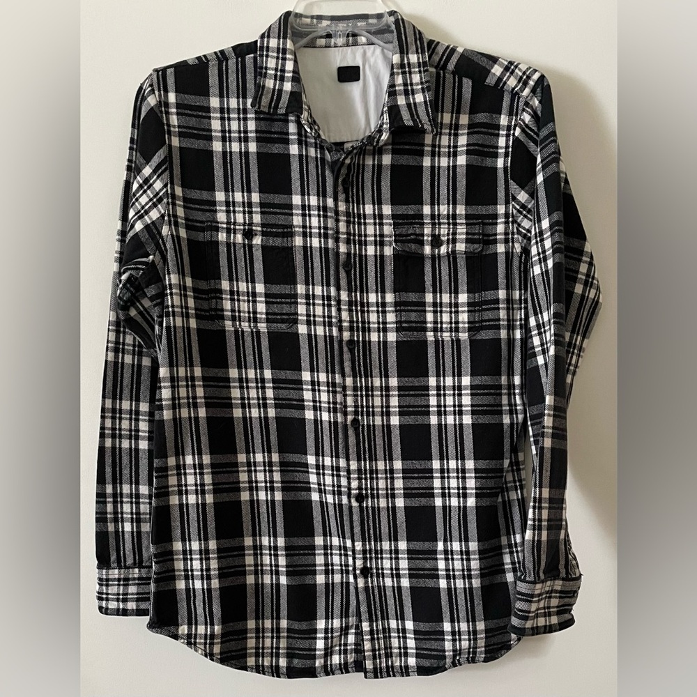 VSTR Men’s Heavyweight Size Large Black & White Plaid Flannel Button Up Shirt